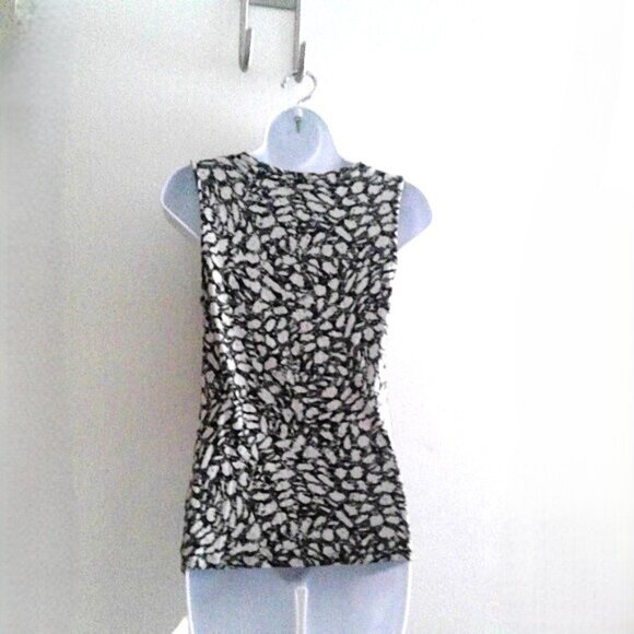 Simply Vera / Vera Wang Top 100% Rayon Front Wrap Knot Detail Stretch EUC! Sz XS - Picture 4 of 6